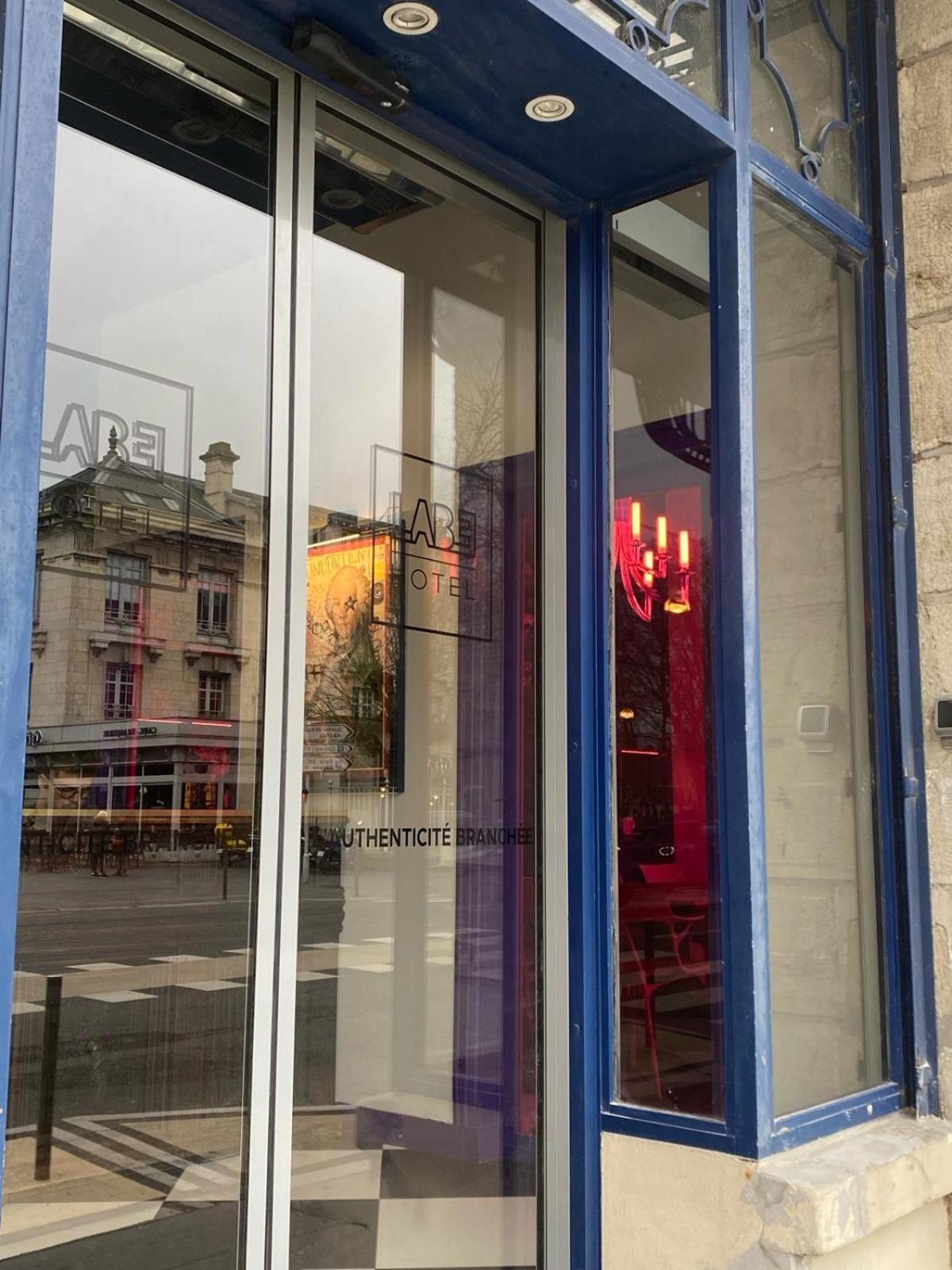 Labe Hotel Tours Centre Gare Экстерьер фото